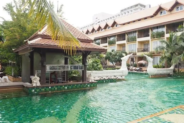 Villa Thongbura - Havuz