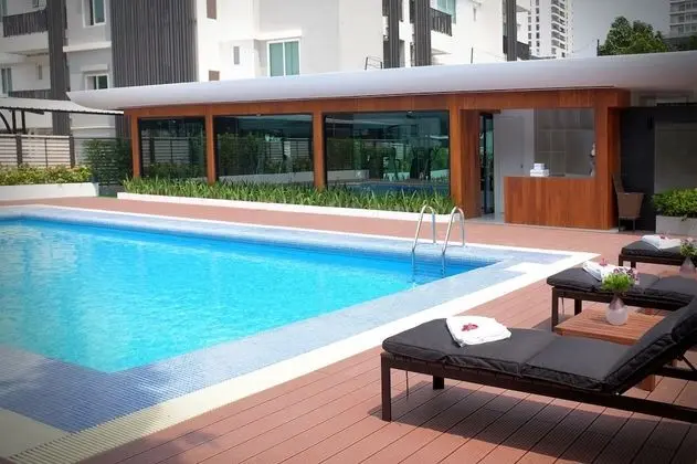 Thonglor 21 Residence by Bliston - Havuz