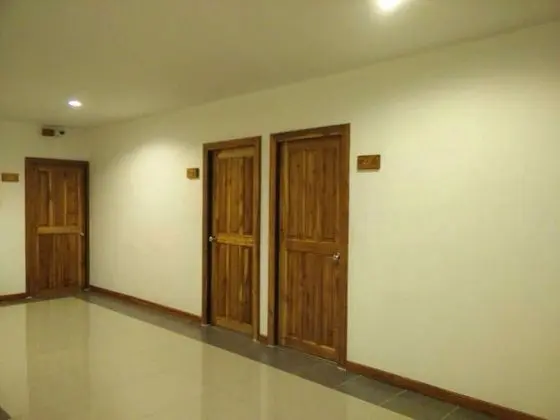 Thongphaphum Place - İç Mekan