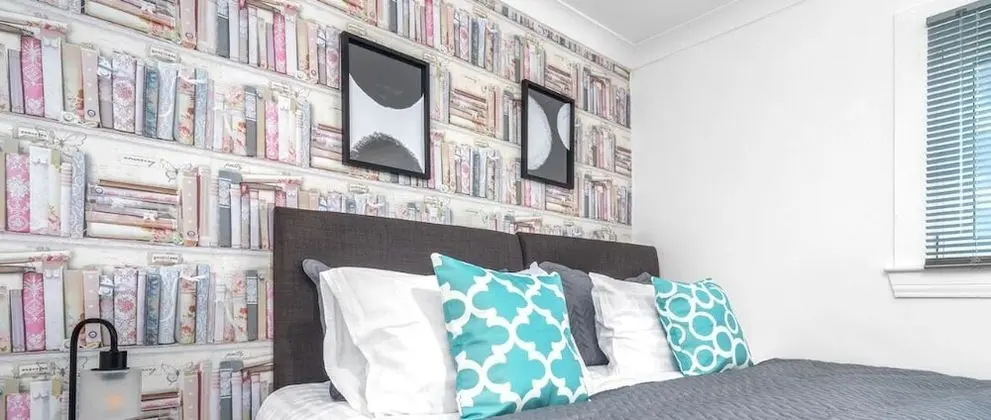 Three Bedroom Apartment by Klass Living Serviced Accommodation Coatbridge - Berwick Apartment With WiFi &Parking