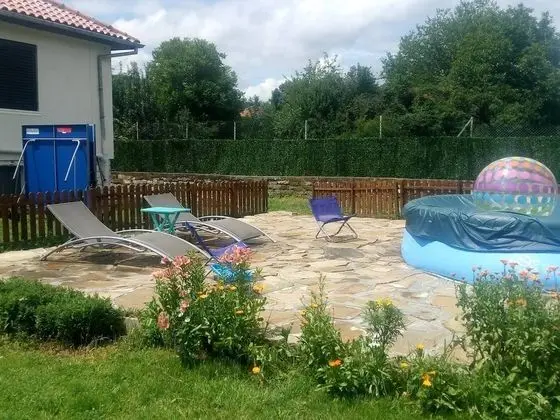 Three Bedroom House With Garden Only 10 km From Veliko Tarnovo - Yerinde Yemek