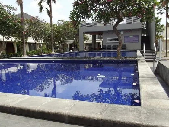 Three Bedrooms House With a Pool - Havuz