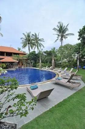 Three Brothers Bungalows & Villas - Havuz