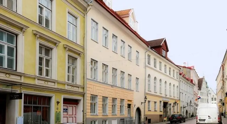 Three Crowns Residence