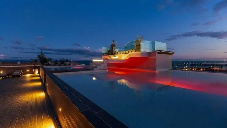 Three House Hotel - 1