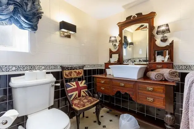 Three Kings Studios - Banyo Tipleri