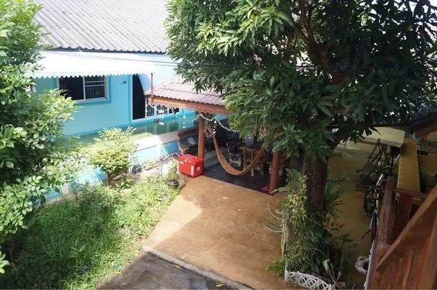 Three Moons Homestay