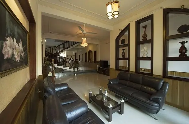 Three Palms Homestay - Lobi
