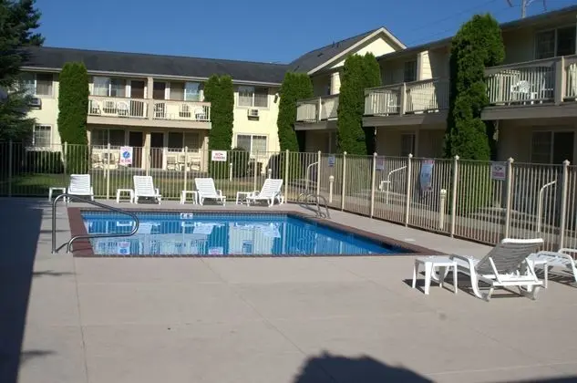 Three Rivers Inn
