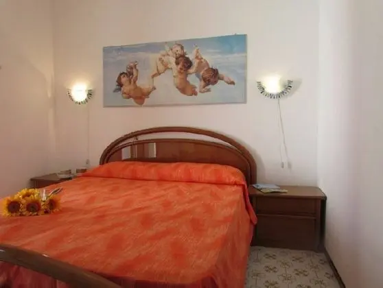Three-room Apartment in a Nice Villa With Garden - Beach Place Included