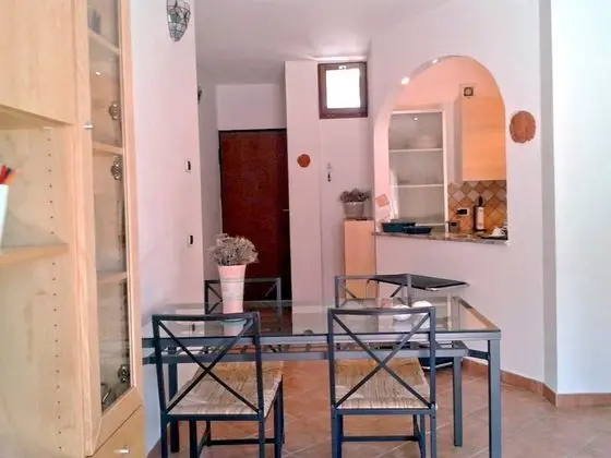 Three-room Apartment With Parking - Yerinde Yemek