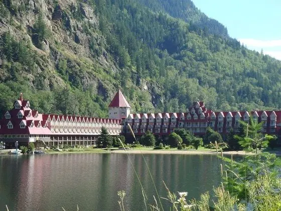 Three Valley Lake Chateau