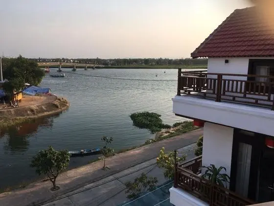 Threeway Riverside Villa - Plaj