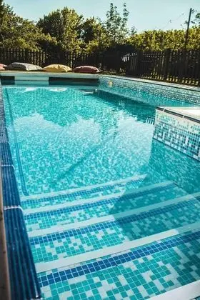 Threeways Retreat With Heated Swimming Pool - Havuz