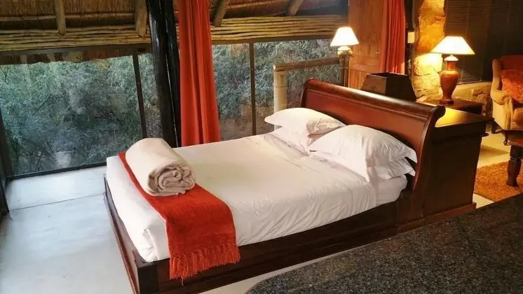 Thulani Game Lodge And Eco Estate - Oda