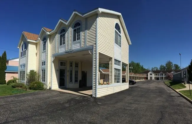 Thunderbird Inn Of Mackinaw City