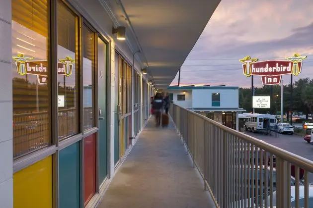 Thunderbird Inn