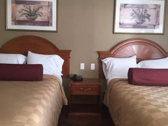 Thunderbird Lodge Riverside