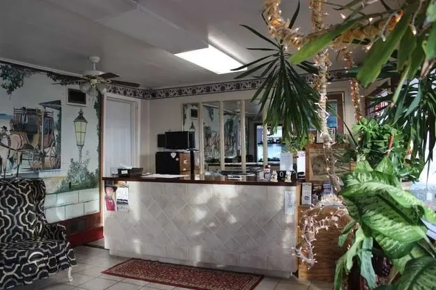 Thunderbird Motel - Lobi