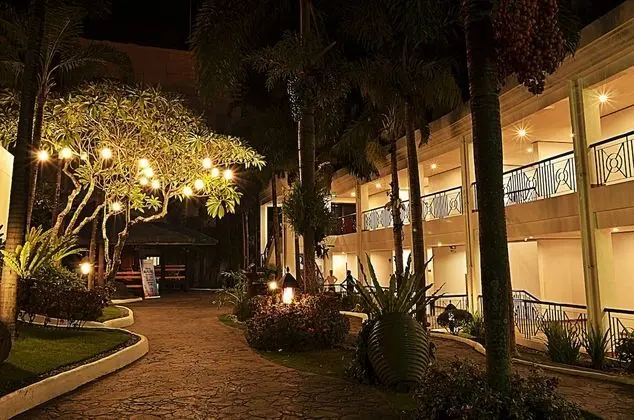 Thunderbird Resorts - Rizal - Dış Mekan