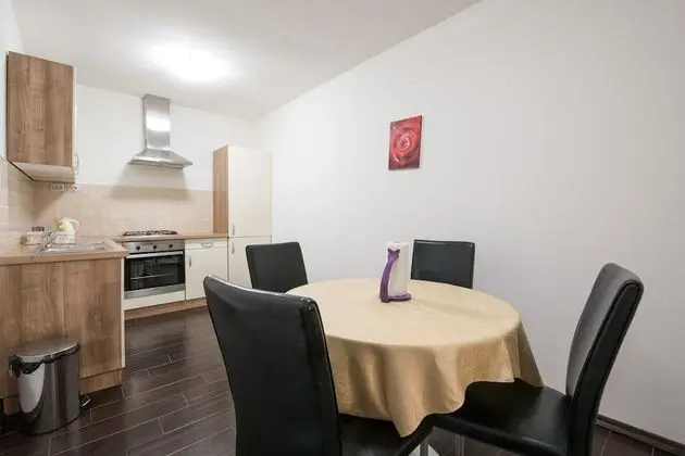 Tia Apartments and Rooms - Mutfak