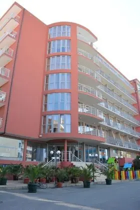 Hotel Tia Maria - Havuz