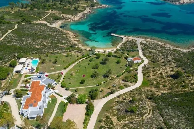 Tiamo Secrets Leading Villas White House