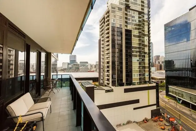 TIARA, 1BDR Southbank Apartment