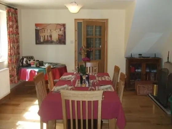 Tibbiwell Lodge - B&B - Yerinde Yemek
