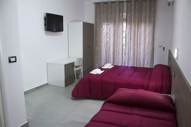 Tiburtina Royal Suites - Oda