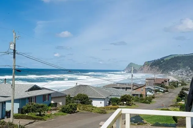 The Tides Inn