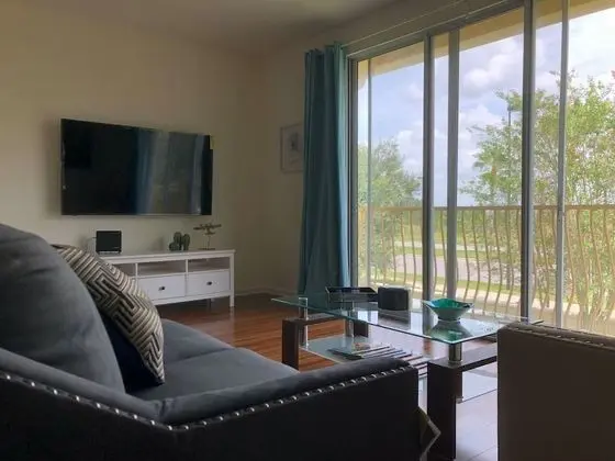 Tideview 11 · Super Clean Home Away From Home. Sleep 12+ - Oda Düzeni