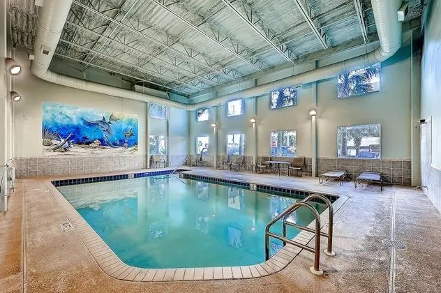 Tidewater Beach Resort by Panhandle Getaways - Havuz