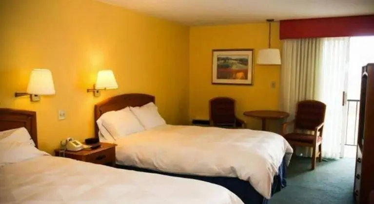 Tidewater Inn