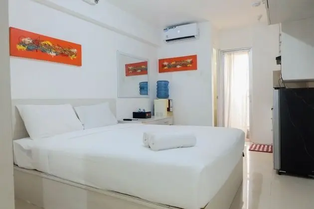 Tidy Studio Apartment at Bassura City near Shopping Mall - Öne Çıkan Resim