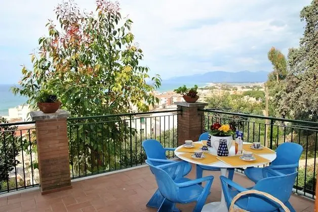 Tiffany Apartment With sea View Terrace in the Center of Sperlonga