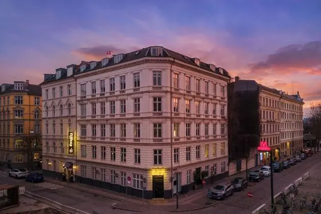 Hotel Tiffany - Dış Mekan