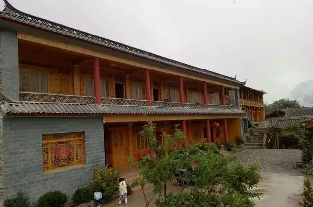 Tiger Leaping Gorge Tea-Horse Hotel