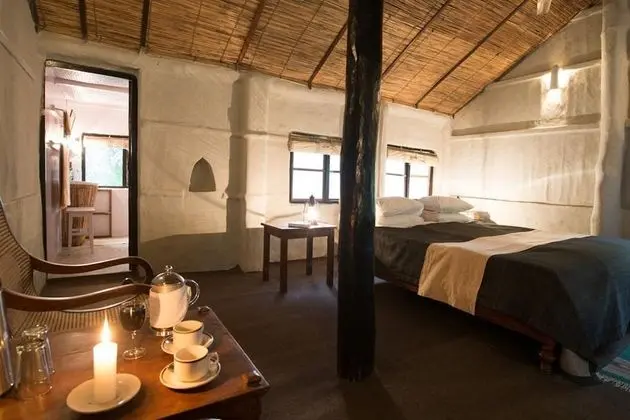 Tiger Tops Tharu Lodge and Elephant Camp - Oda