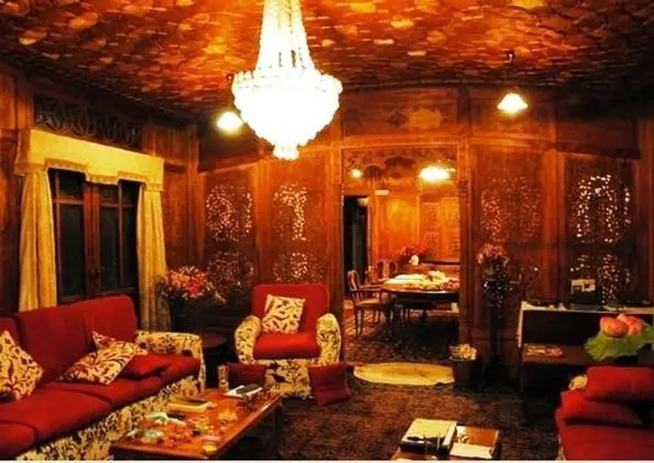 TIH Butt's Clermont Houseboats - İç Mekan