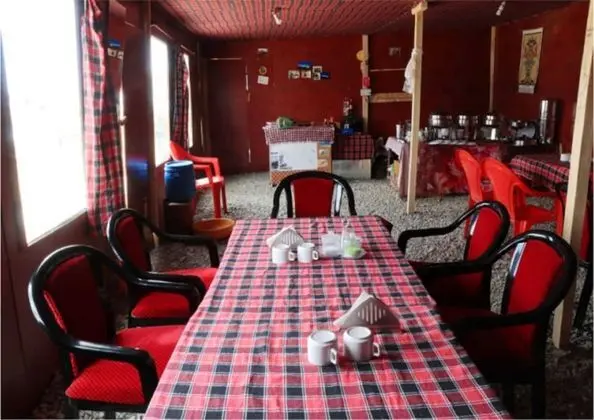 TIH Goodluck Camps and Guest House - Yerinde Yemek