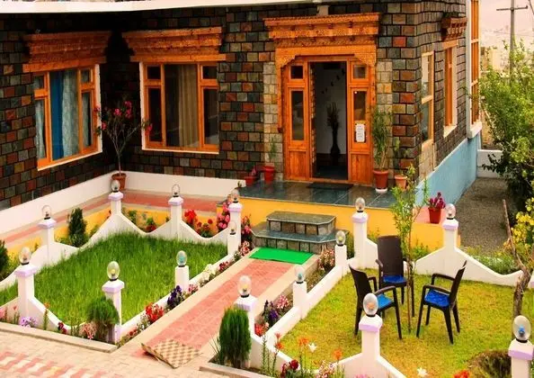 TIH Hotel jeevanam villa - Lobi