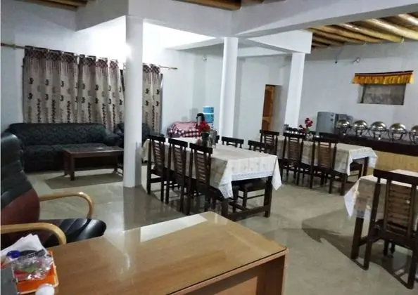 TIH Kailash Mansarovar Home Stay & Guest HS - Yerinde Yemek