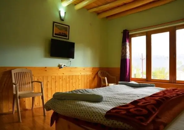 TIH Khushu Guest House - Oda