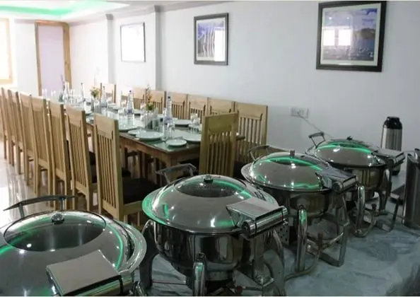 TIH Hotel Leh Residency - Yerinde Yemek