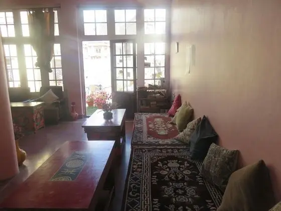 TIH Hotel Maryul - Lobi