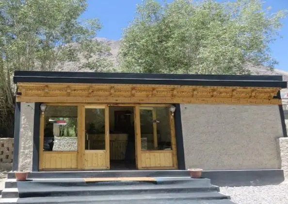 TIH Mystique Meadows Earth Homes - Lobi