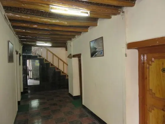 TIH Nezer View Guest House - Lobi