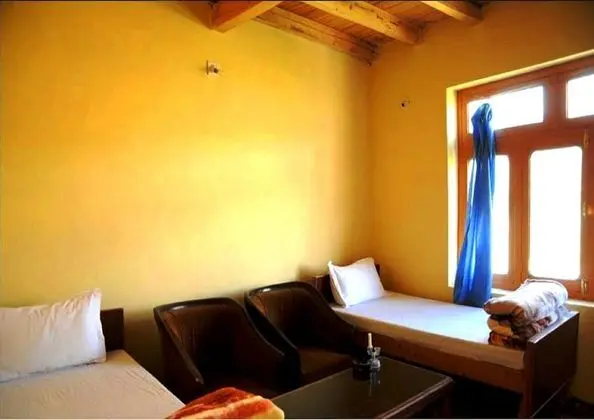 TIH - Hotel Omasila - Padum - Oda