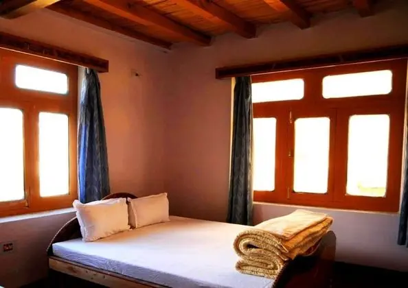 TIH - Hotel Omasila - Padum - Oda Manzaraları